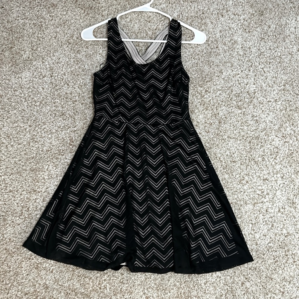 black and cream chevron knee length dress
